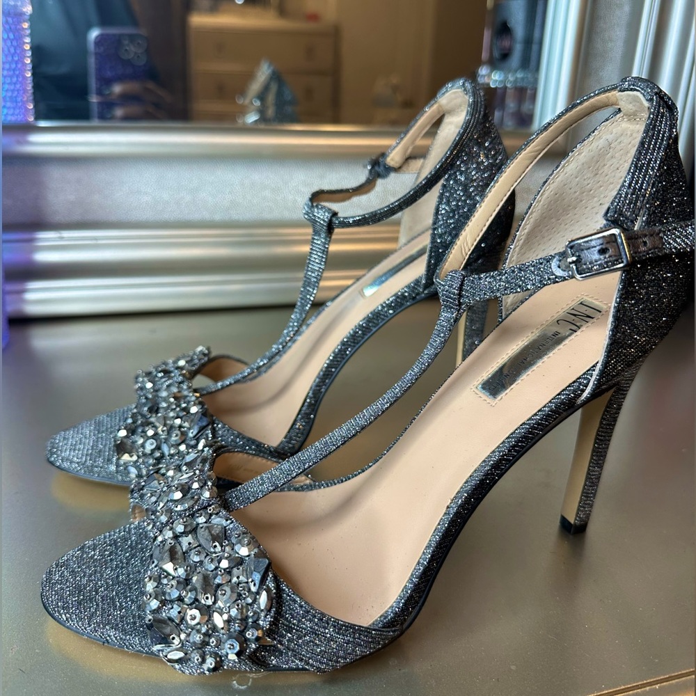 I.N.C Bow Heels